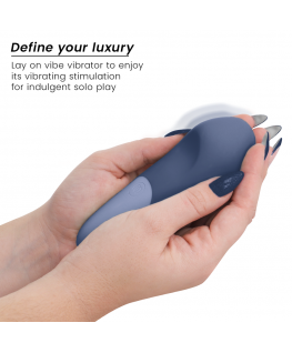 WOMANIZER - VIBE LAY-ON VIBRATORE SILENZIOSO BLU SCURO